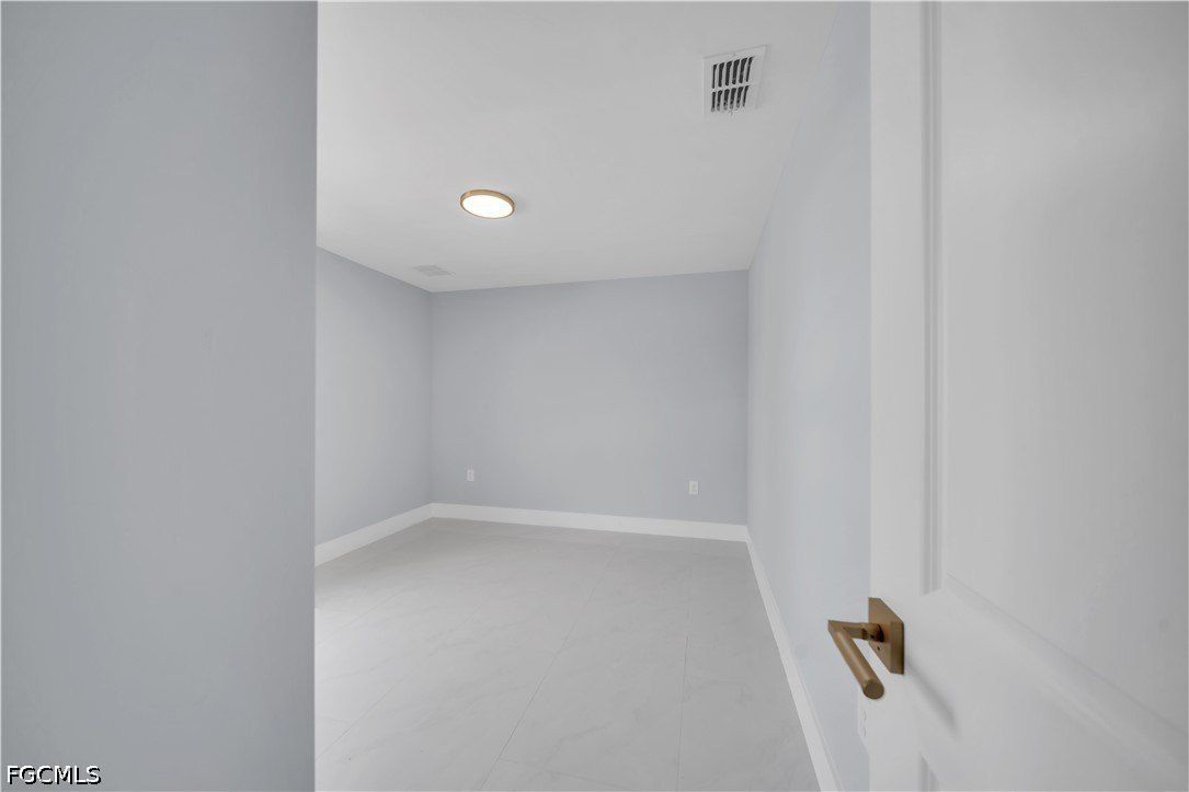 3916 8Th Street Sw. Lehigh Acres, FL 33976