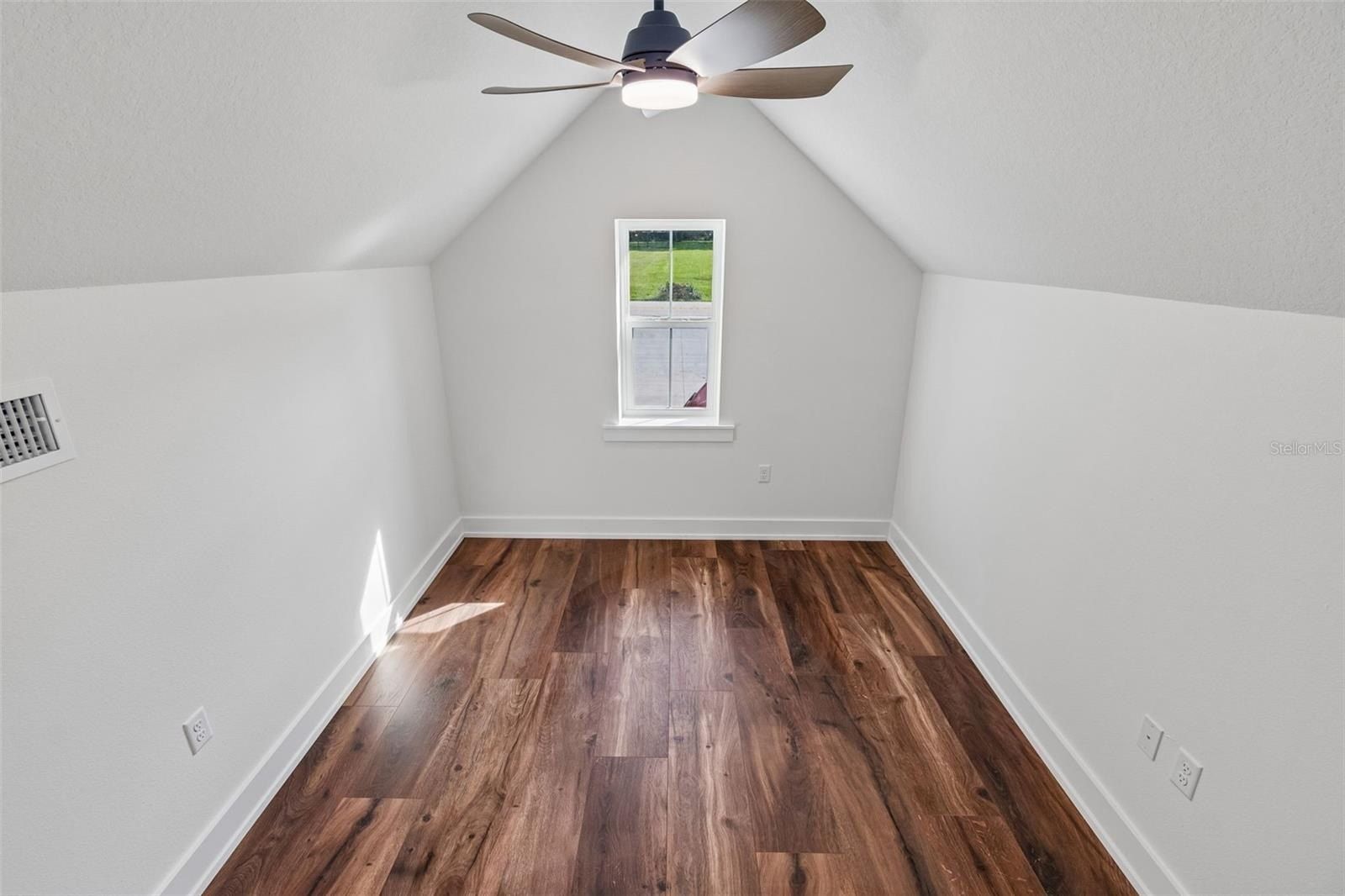 5683 Old Berkley Road. Auburndale, FL 33823