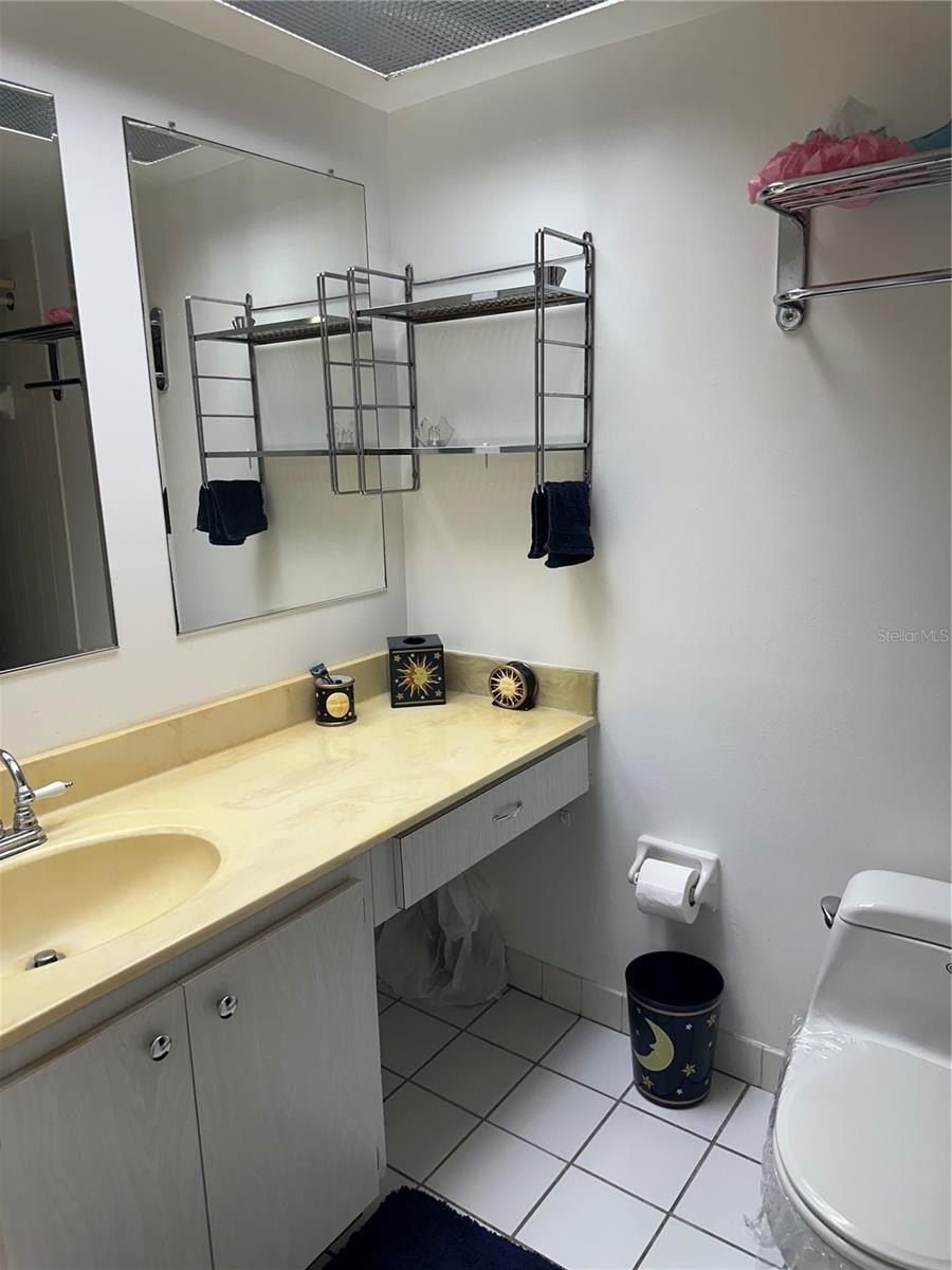 4720 Locust Street Ne. St Petersburg, FL 33703