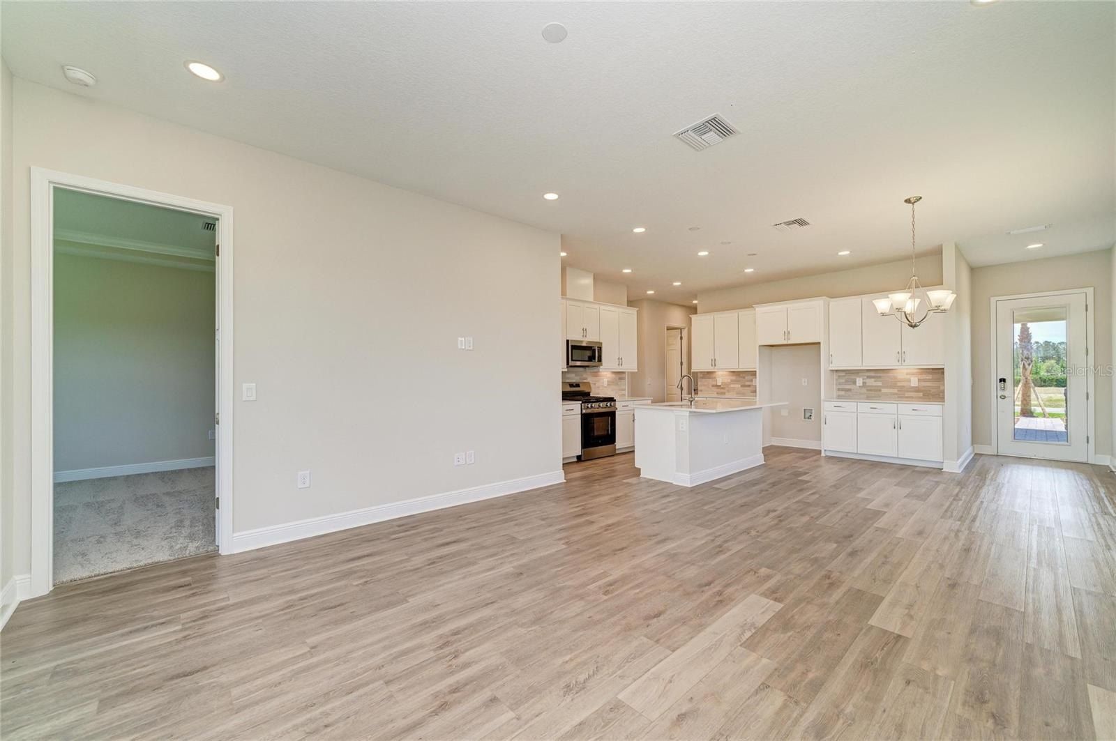35509 Stableton Lane. Zephyrhills, FL 33541