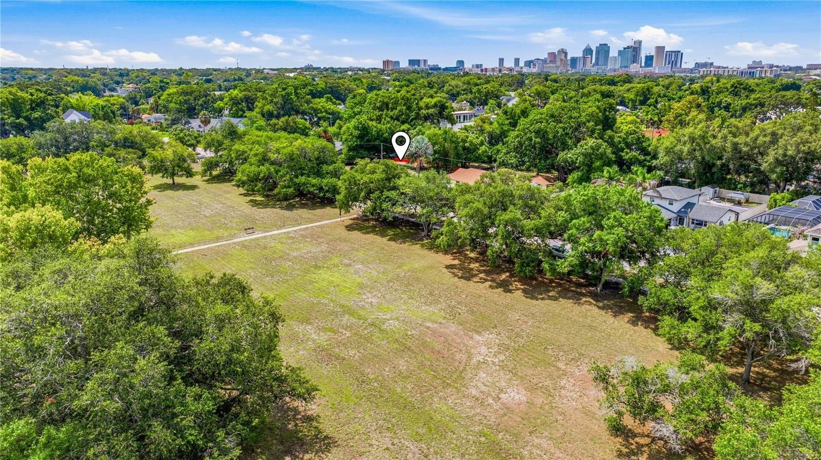 1006 W Adalee Street. Tampa, FL 33603