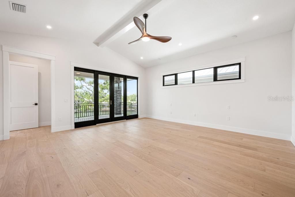 527 Venice Lane. Sarasota, FL 34242