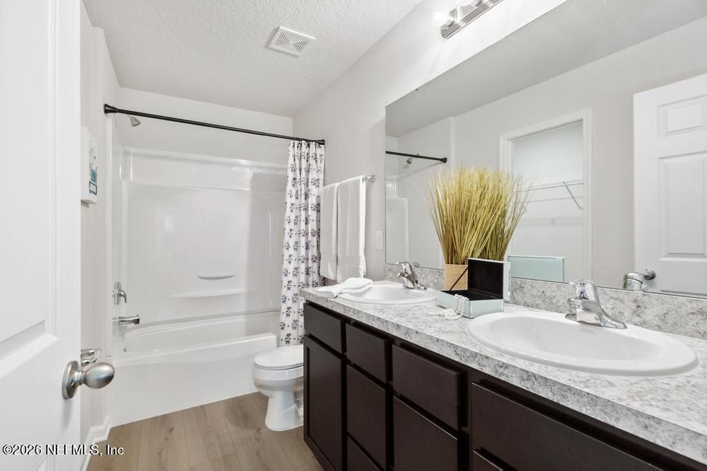 3305 Thomas Street. Jacksonville, FL 32254