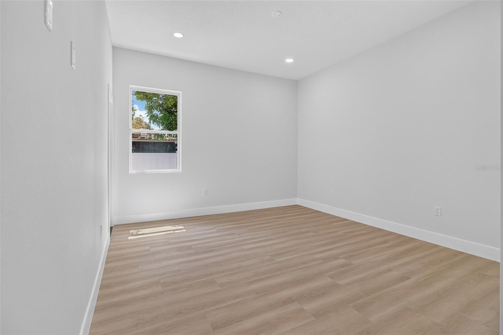 6127 105Th Terrace. Pinellas Park, FL 33782
