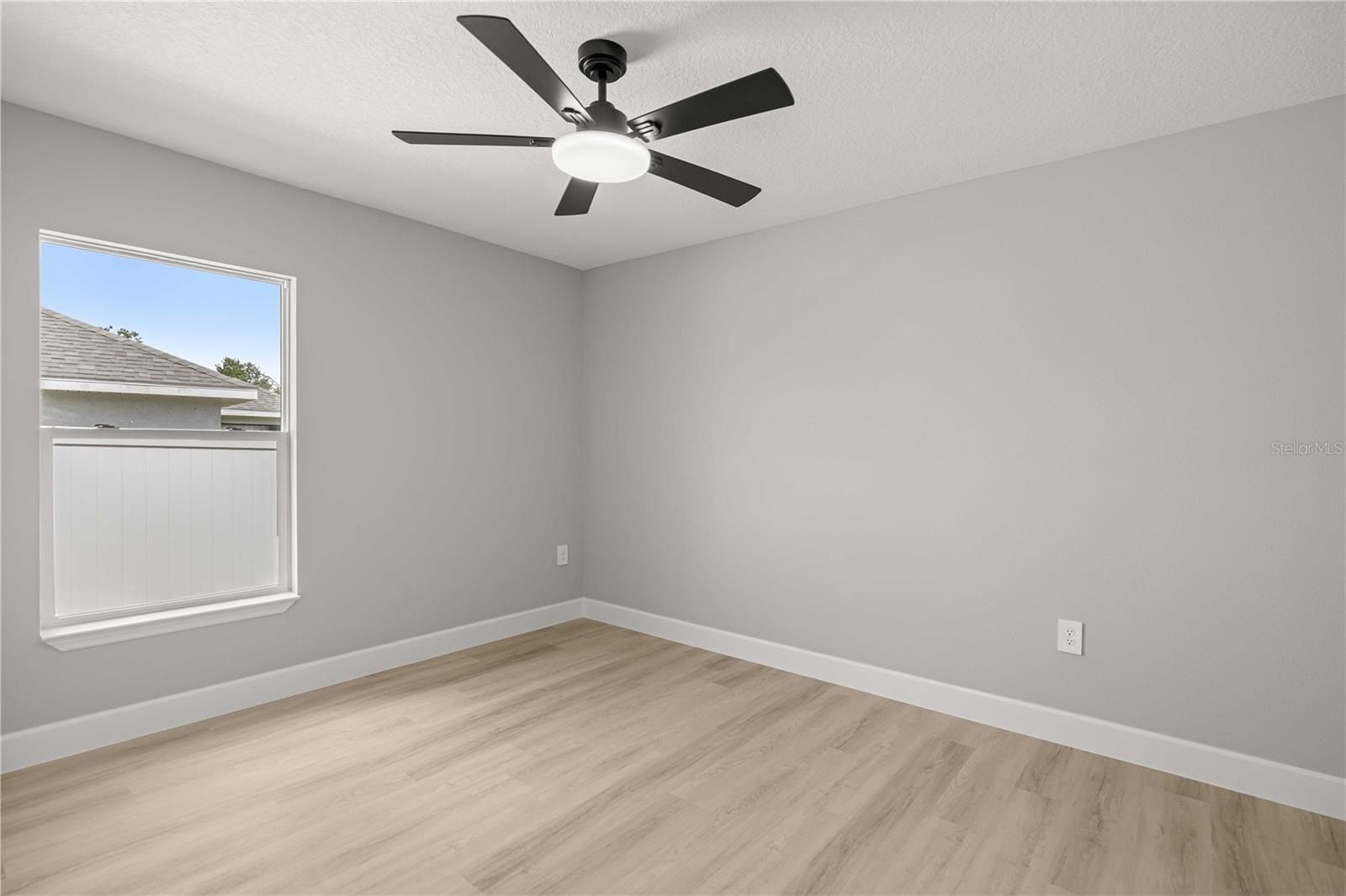 85 Juniper Loop Circle. Ocala, FL 34480
