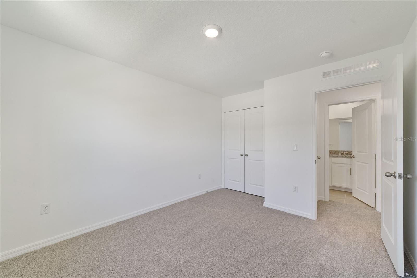 686 Lola Lane. Oviedo, FL 32765