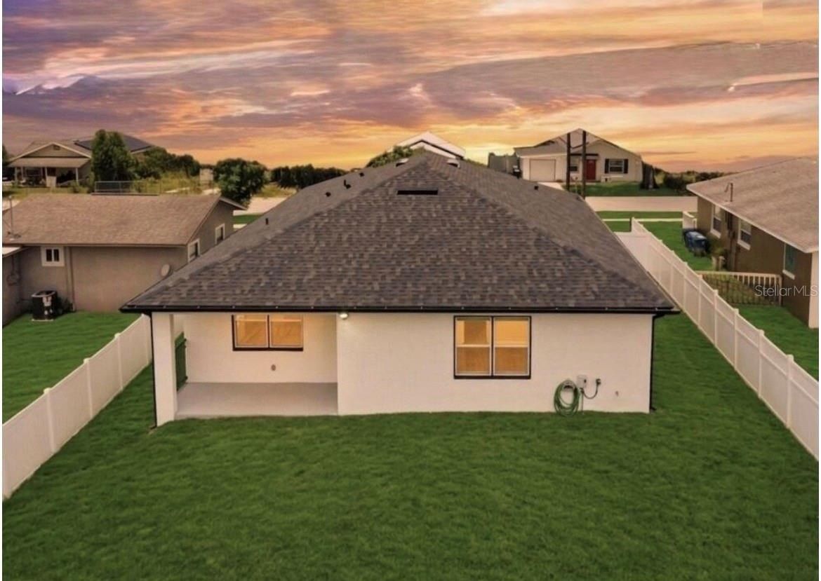 105 North Boulevard E. Davenport, FL 33837
