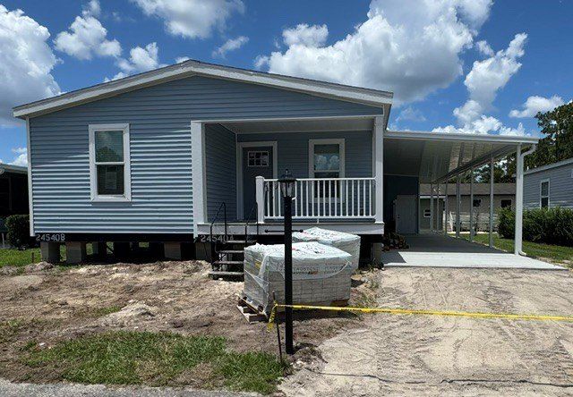 1045 Chapel Creek Lane. Deland, FL 32724