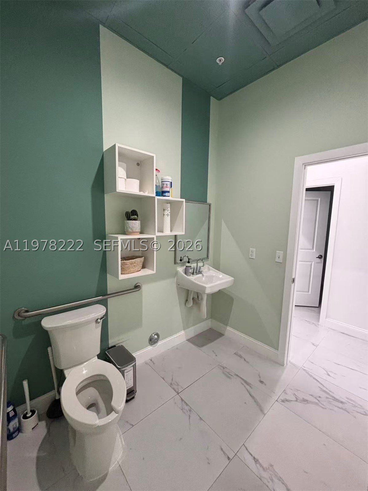 3800 N University Dr. Cooper City, FL 33024