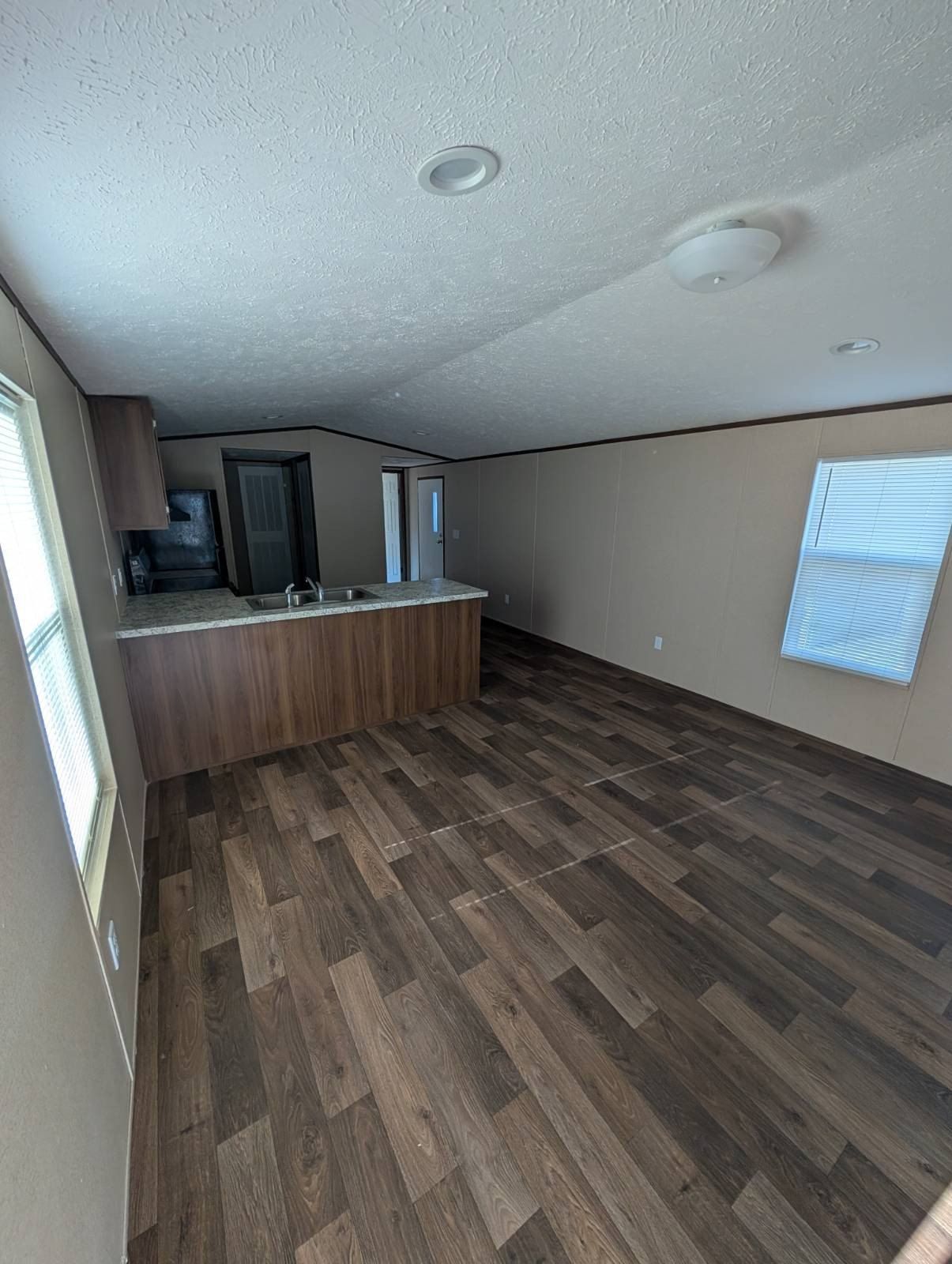 4435 70Th Ave N. Pinellas Park, FL 33781