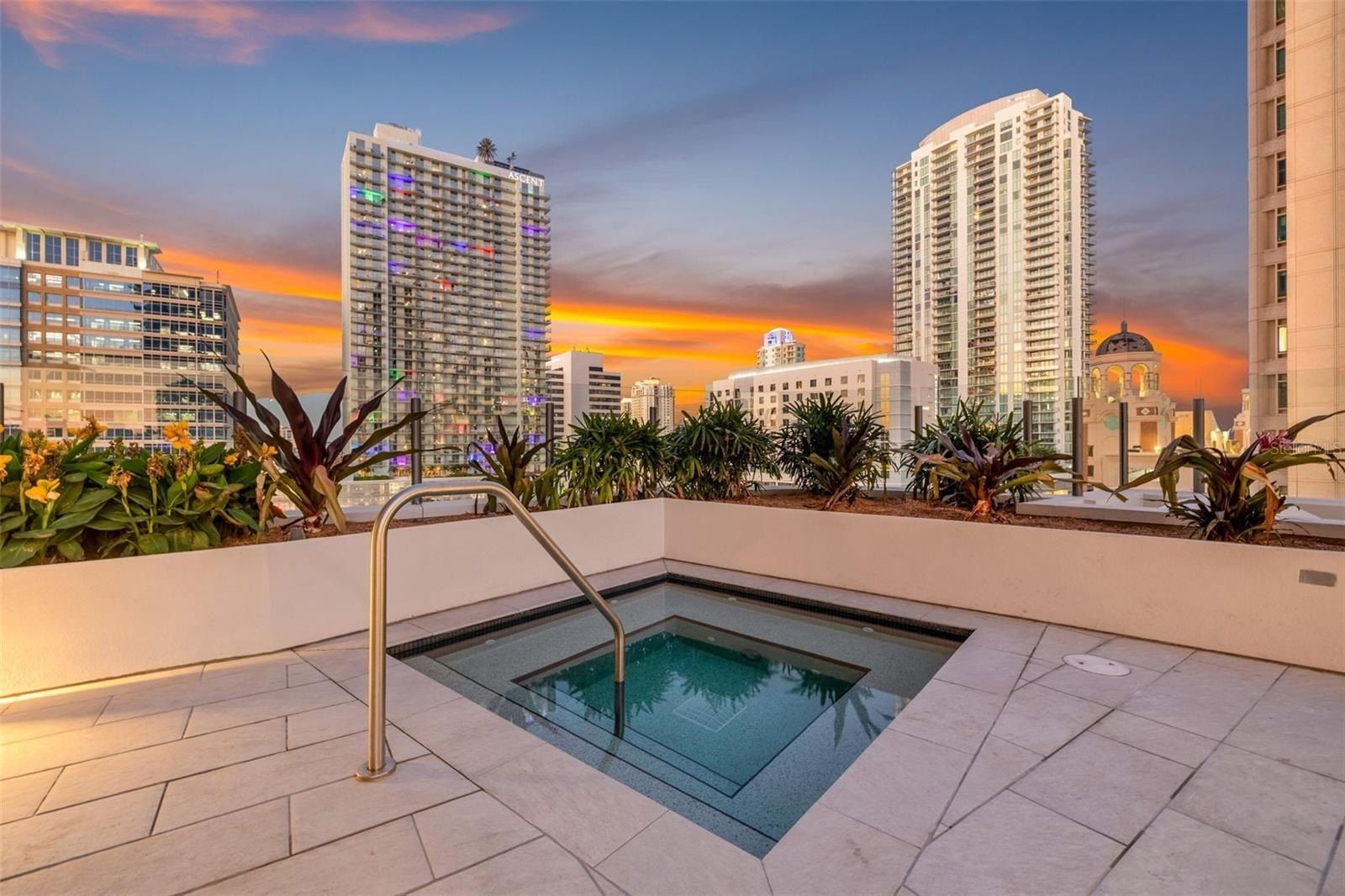 275 1St Ave S. St Petersburg, FL 33701