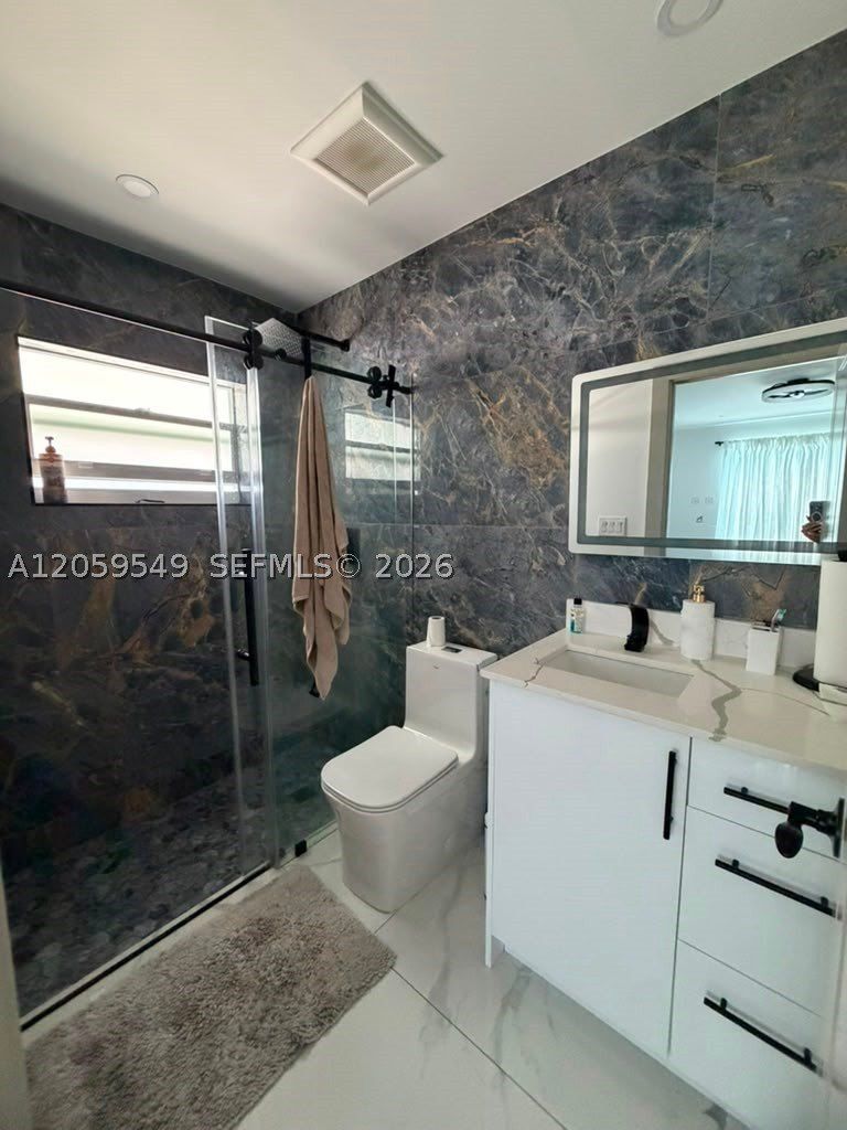 224 Sw 12Th St. Dania Beach, FL 33004