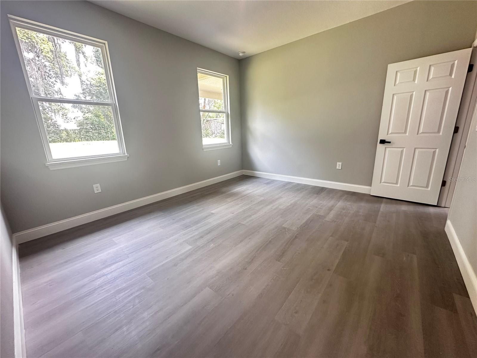221 W Euclid Avenue. Deland, FL 32720