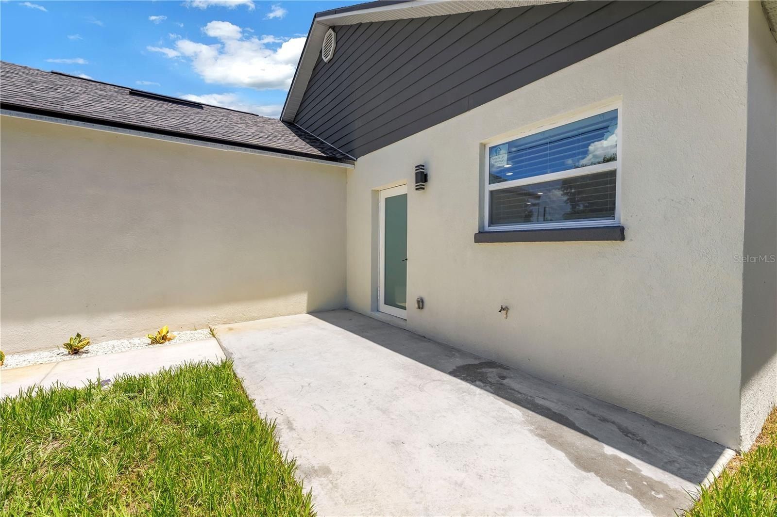 1827 16Th Street S. St Petersburg, FL 33705