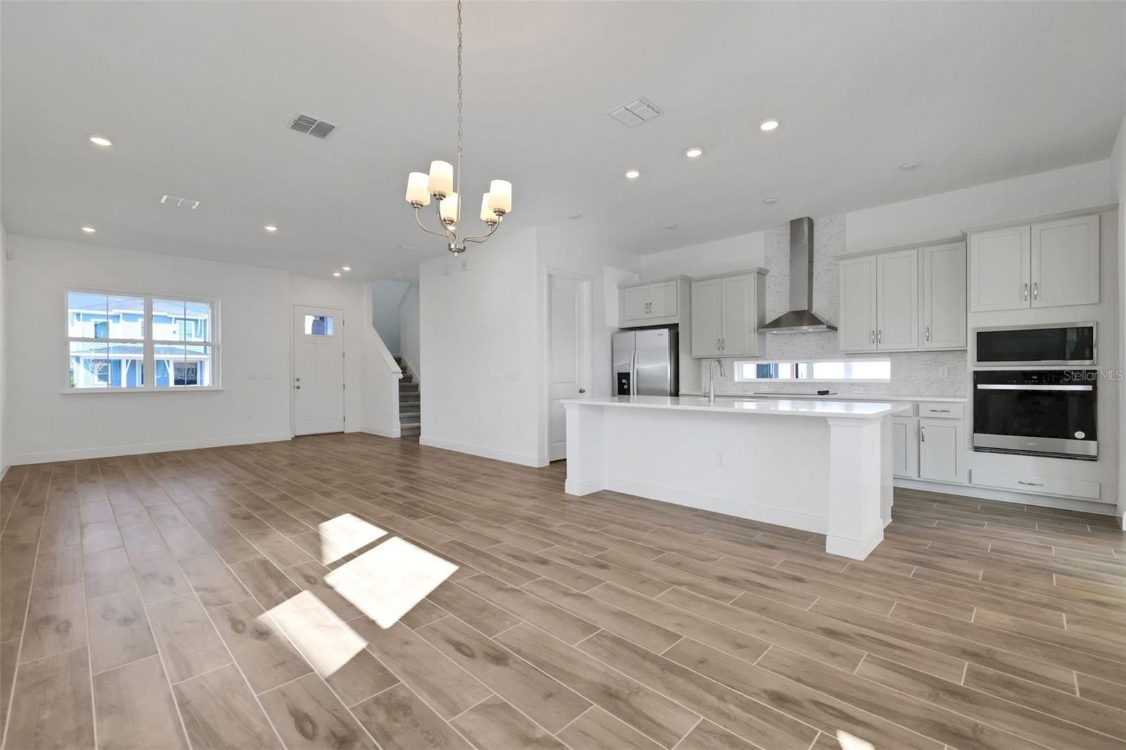 2954 Sailhouse Drive. Saint Cloud, FL 34771
