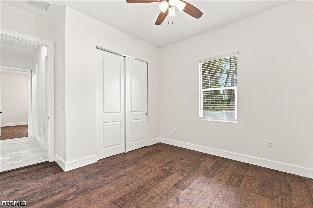 1853 Della Drive. Naples, FL 34117