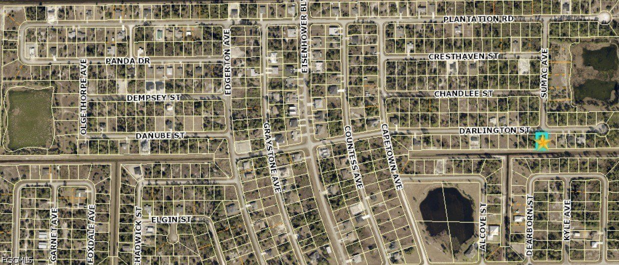1070 Darlington Street. Lehigh Acres, FL 33974