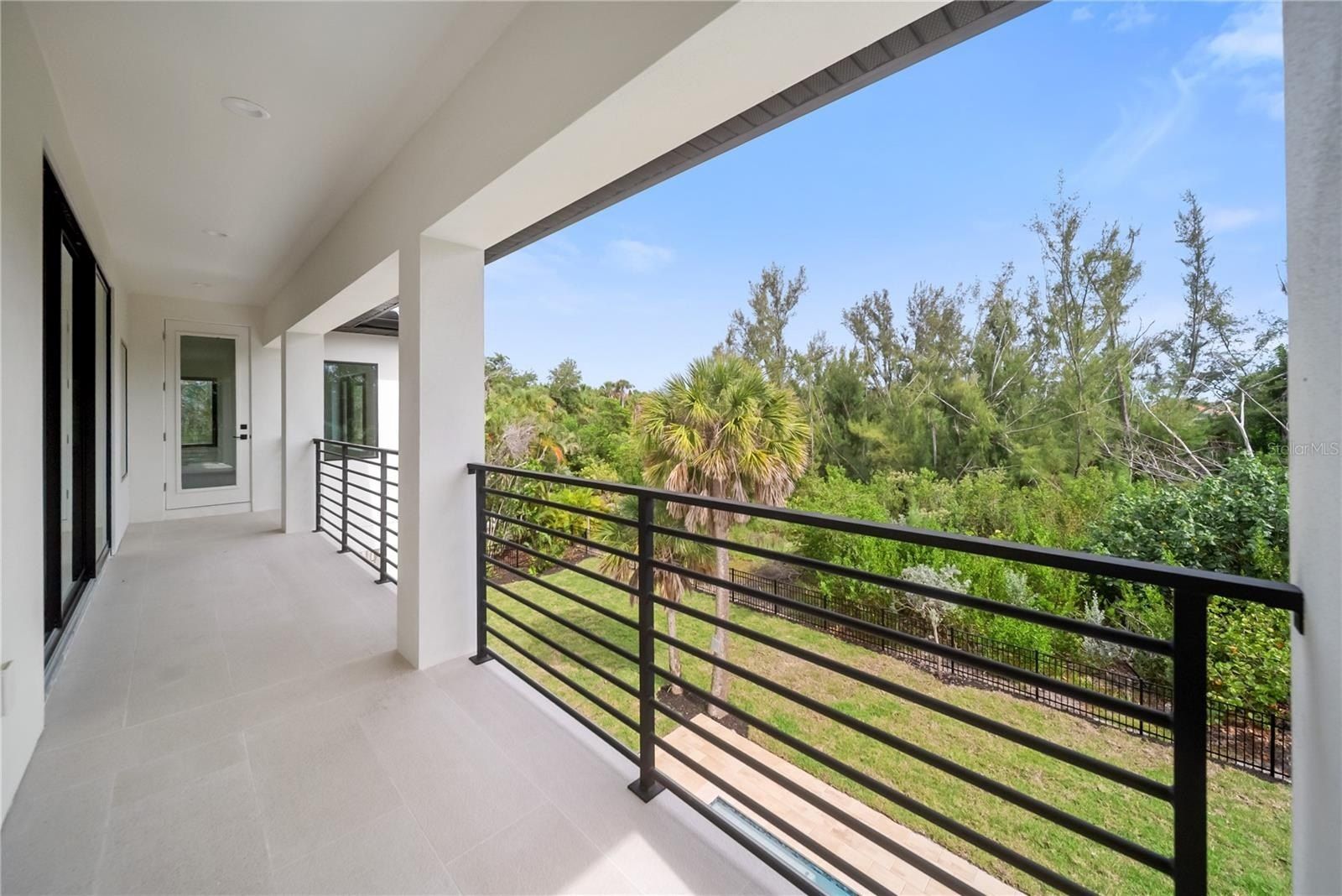 626 Buttonwood Drive. Longboat Key, FL 34228