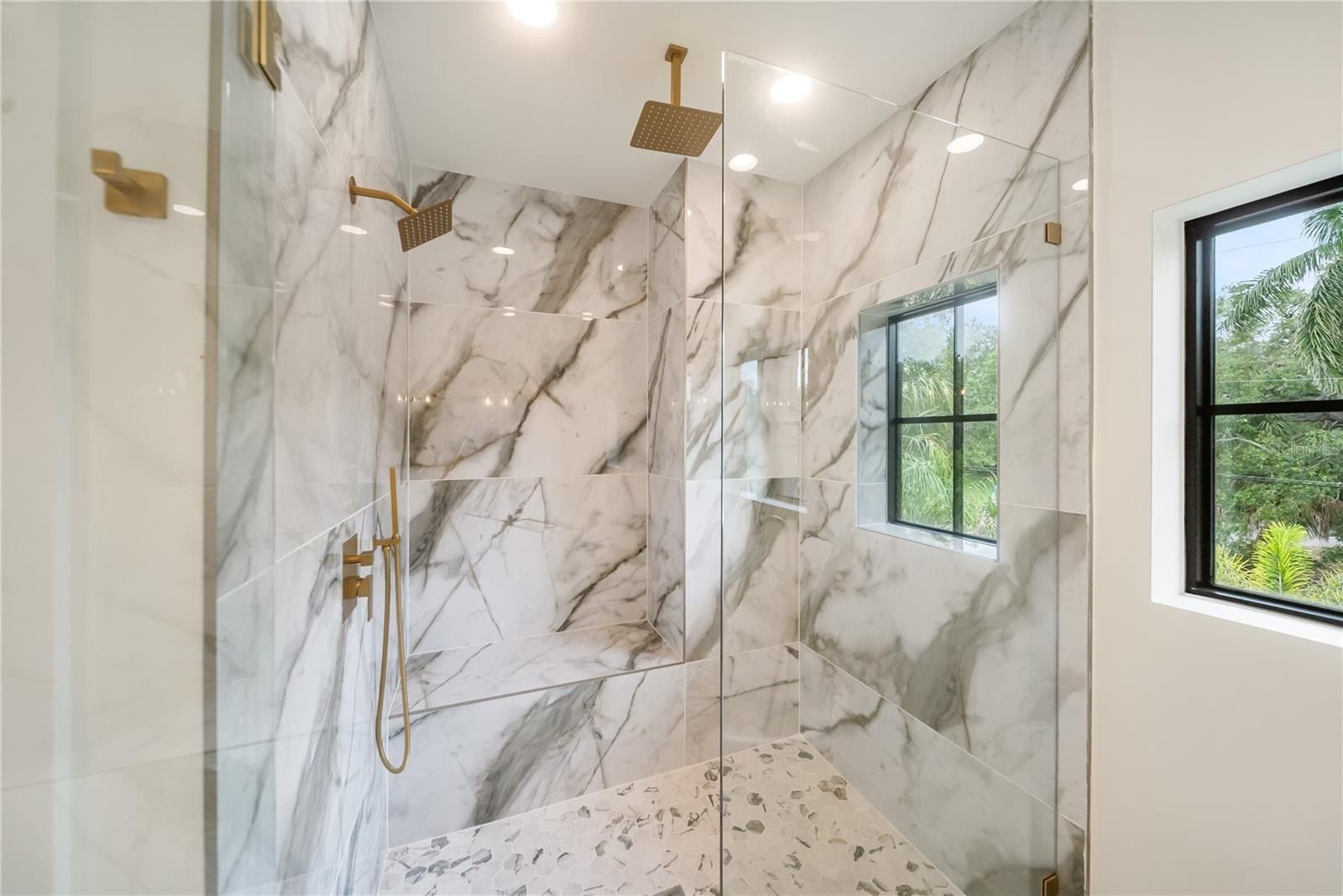 3800 Flores Avenue. Sarasota, FL 34239