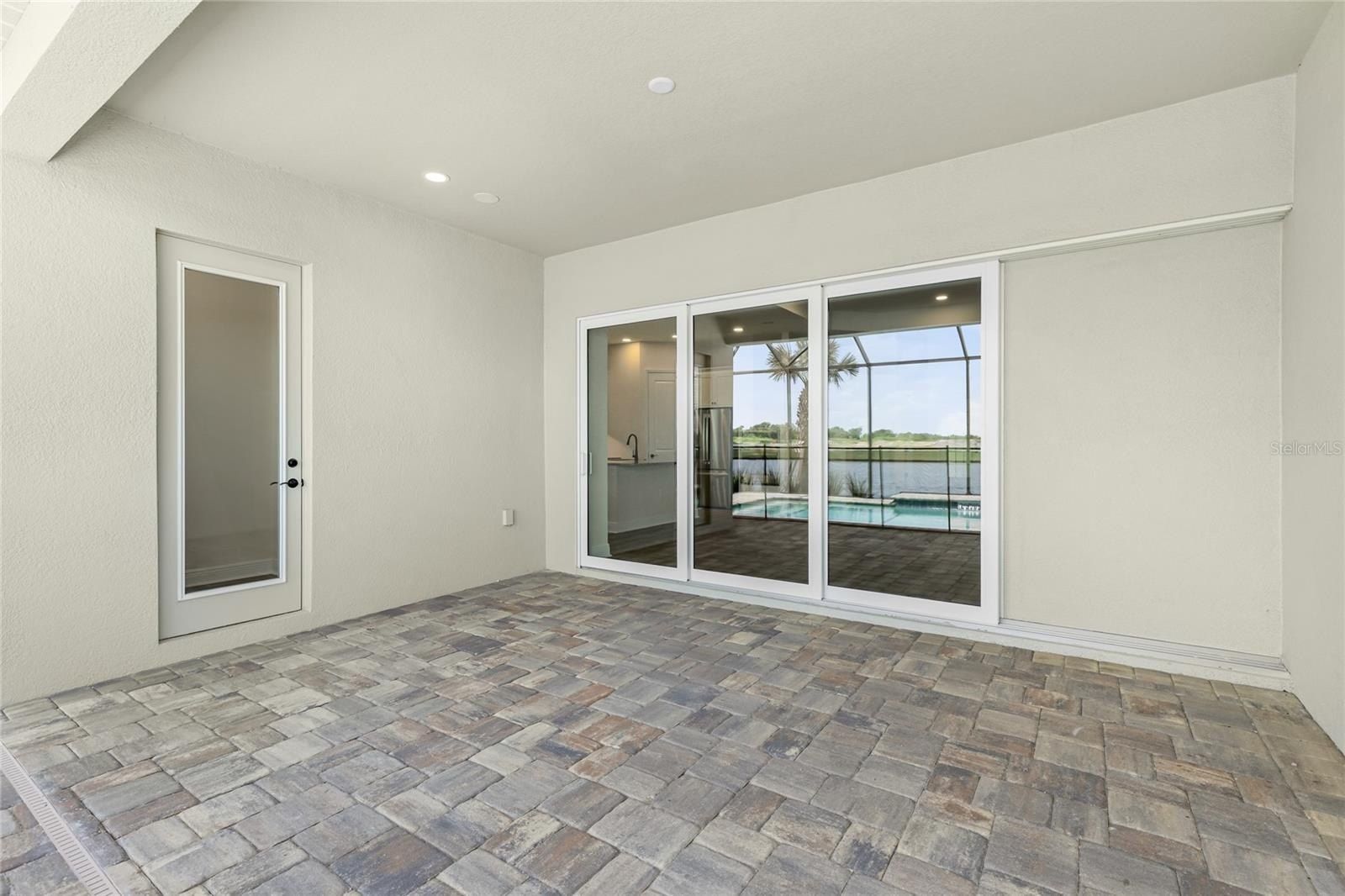 2003 Bamboo Palm Cove. Bradenton, FL 34212
