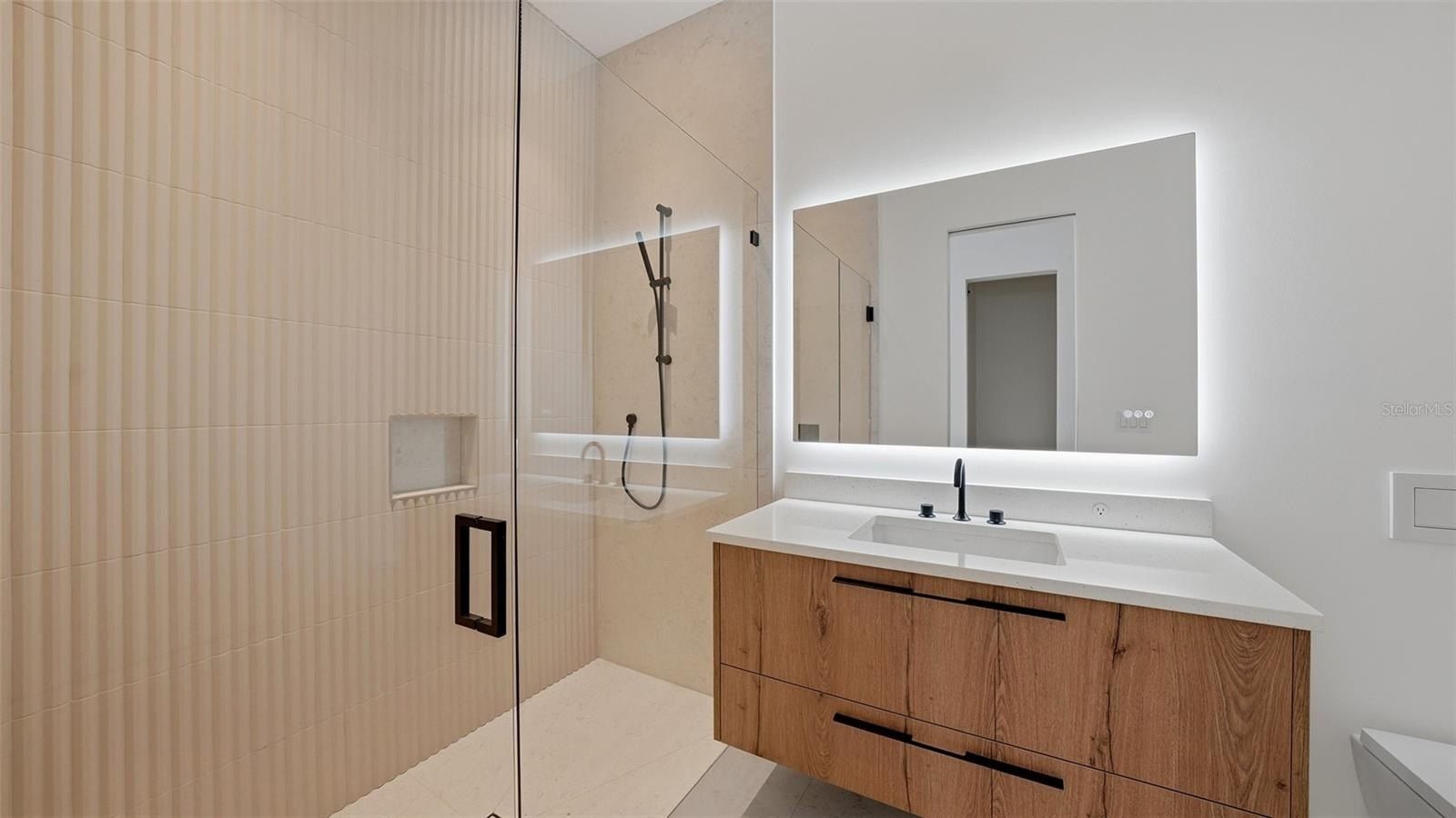 359 N Shore Drive. Sarasota, FL 34234