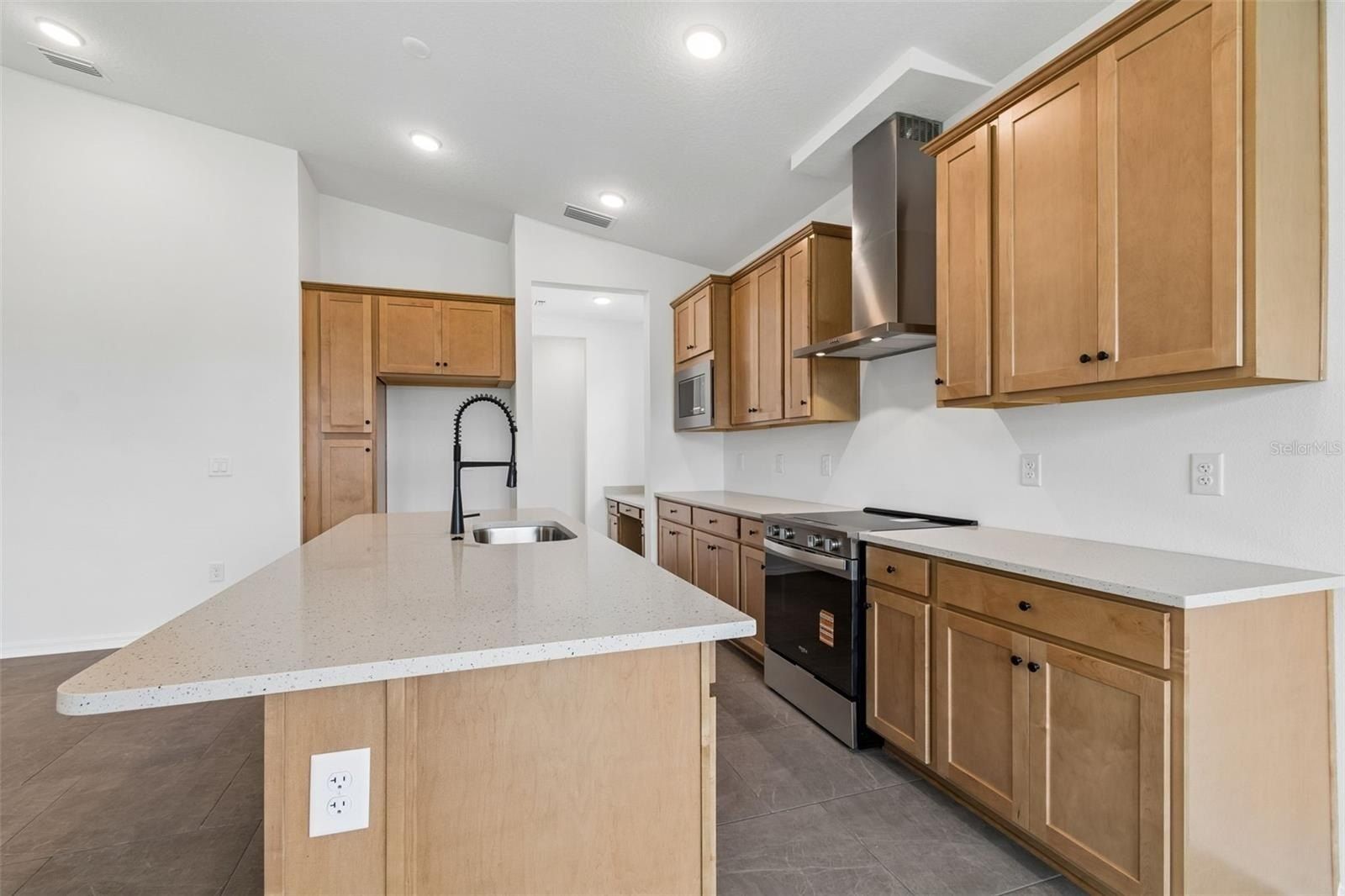 11837 Moonsail Drive. Parrish, FL 34219