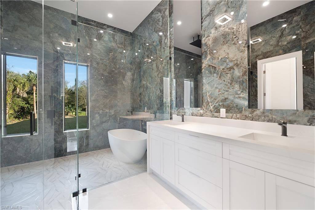 2319 54Th Ave Ne. Naples, FL 34120