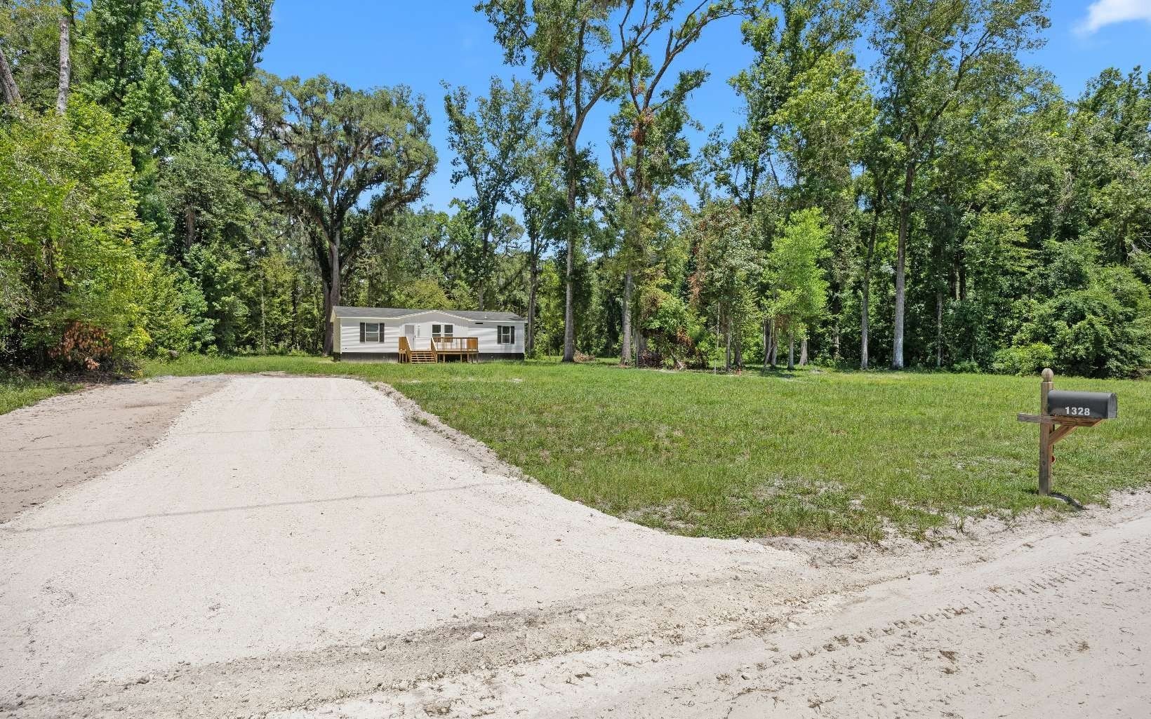 1339 Sw Central Ter. Fort White, FL 32038