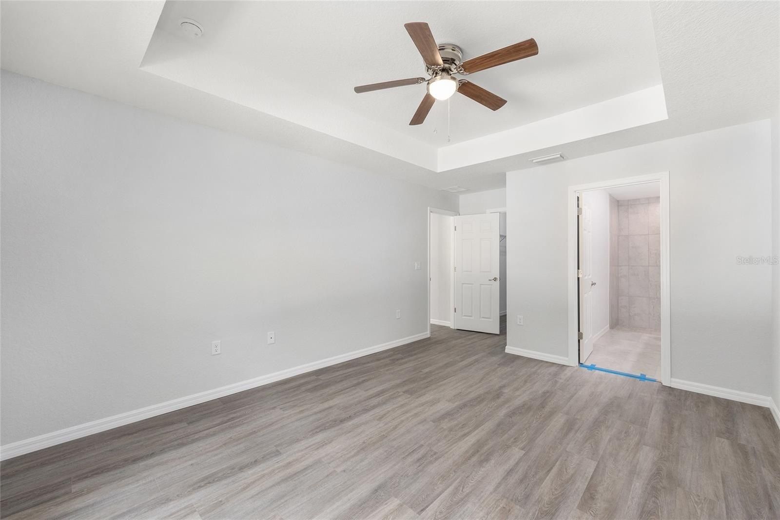202 Fisher Loop. Ocklawaha, FL 32179