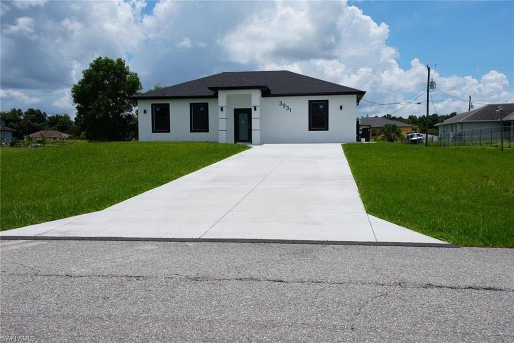 3931 Sunset Rd Lot 15. Lehigh Acres, FL 33971