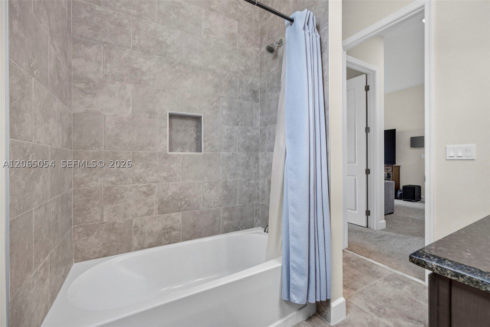 5691 Bristlecone Commoms. Westlake, FL 33470