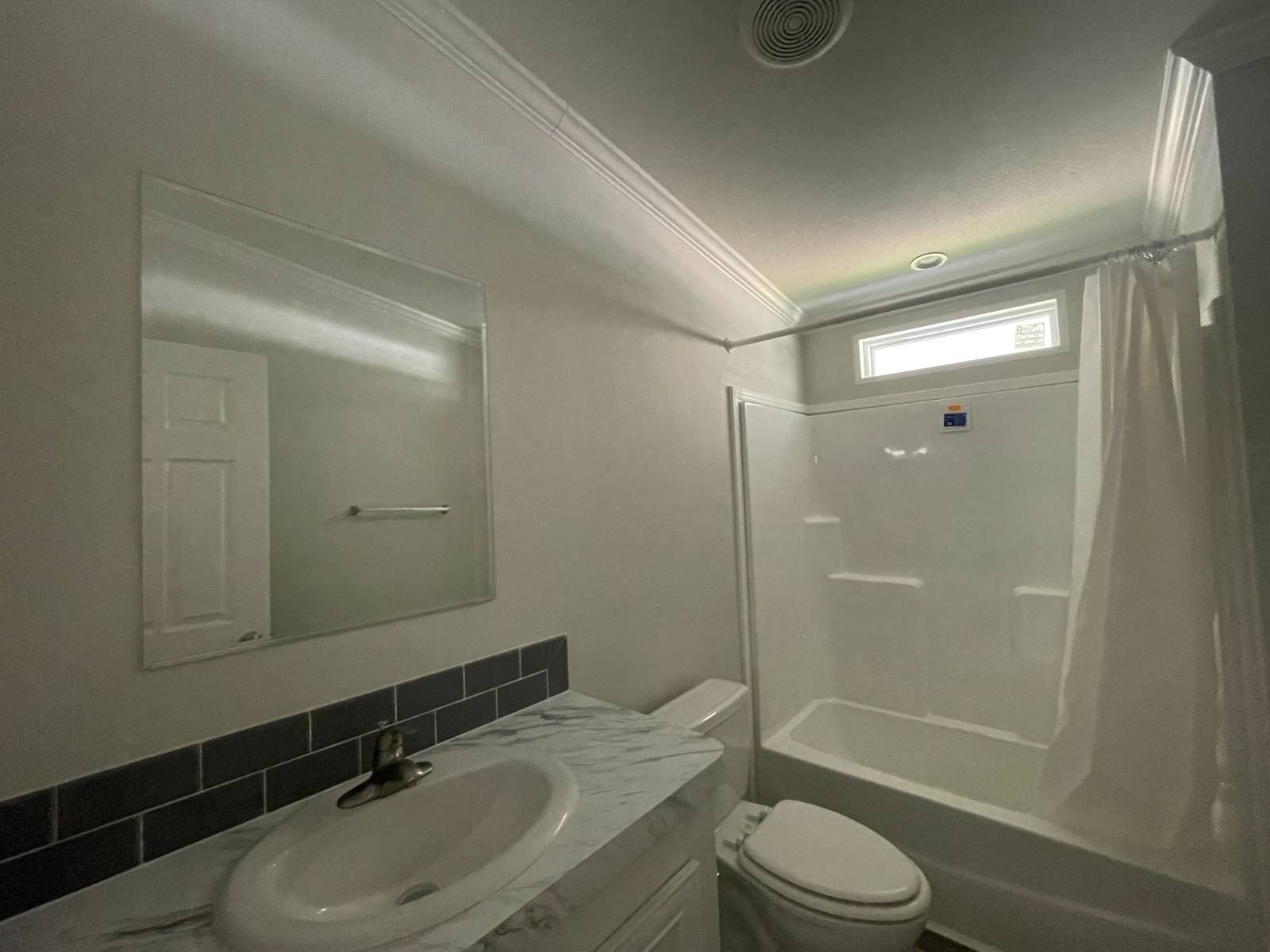 90 Barry Court. Mount Dora, FL 32757
