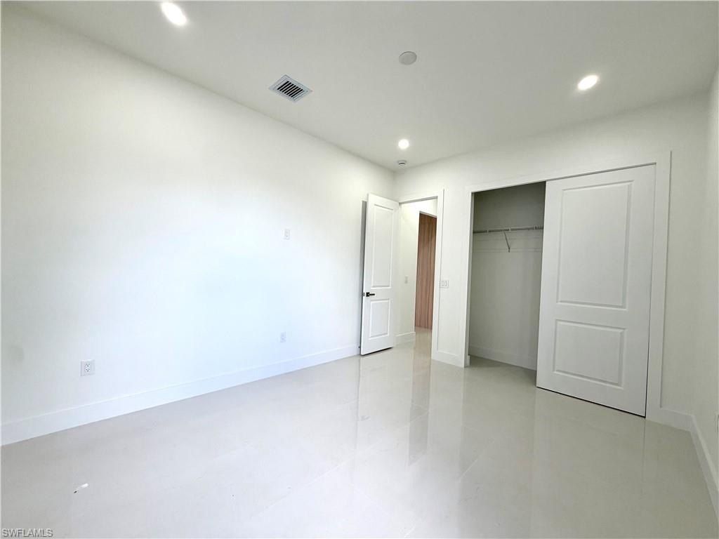 2514 56Th Ave Ne. Naples, FL 34120