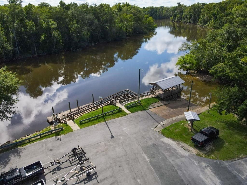 361 Seven Springs Dr. Wewahitchka, FL 32465