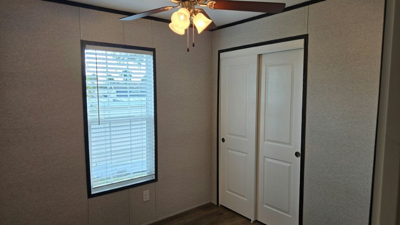 4401 Hitzing Ave. North Fort Myers, FL 33903