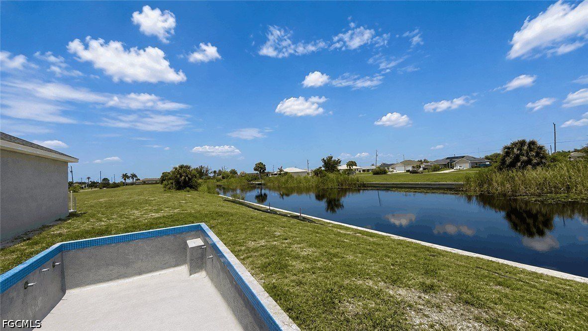 2843 Nw 6Th Street. Cape Coral, FL 33993
