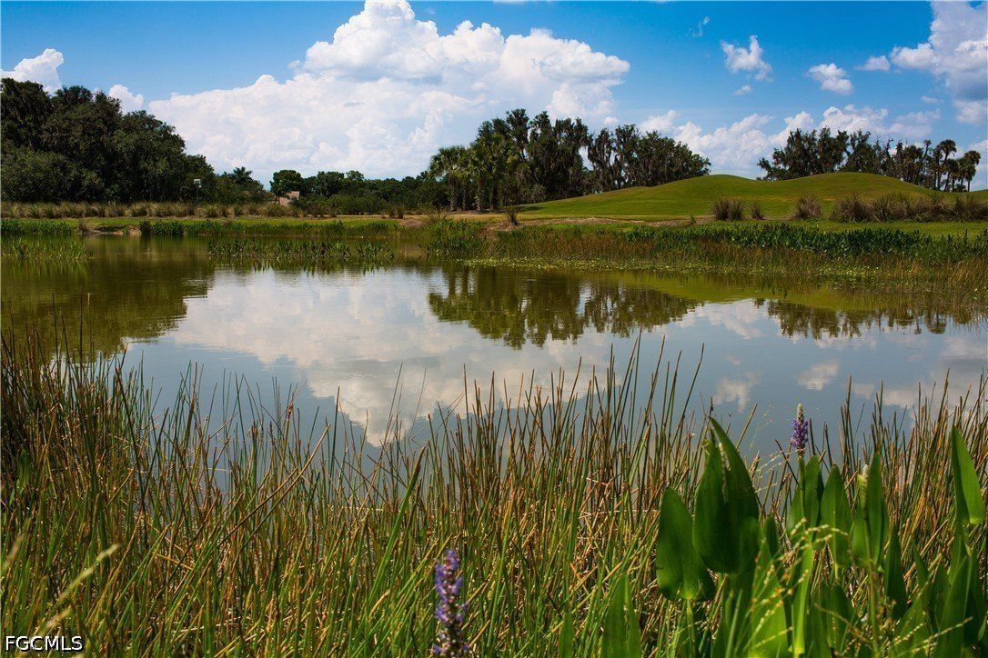 3075 Heritage Pines Drive. Fort Myers, FL 33905