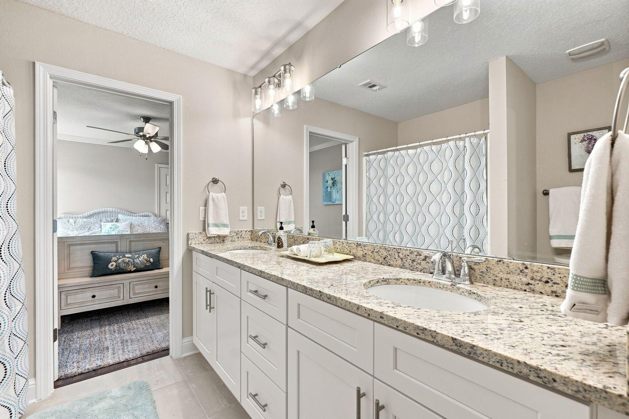 6071 Walk Along Way. Crestview, FL 32536