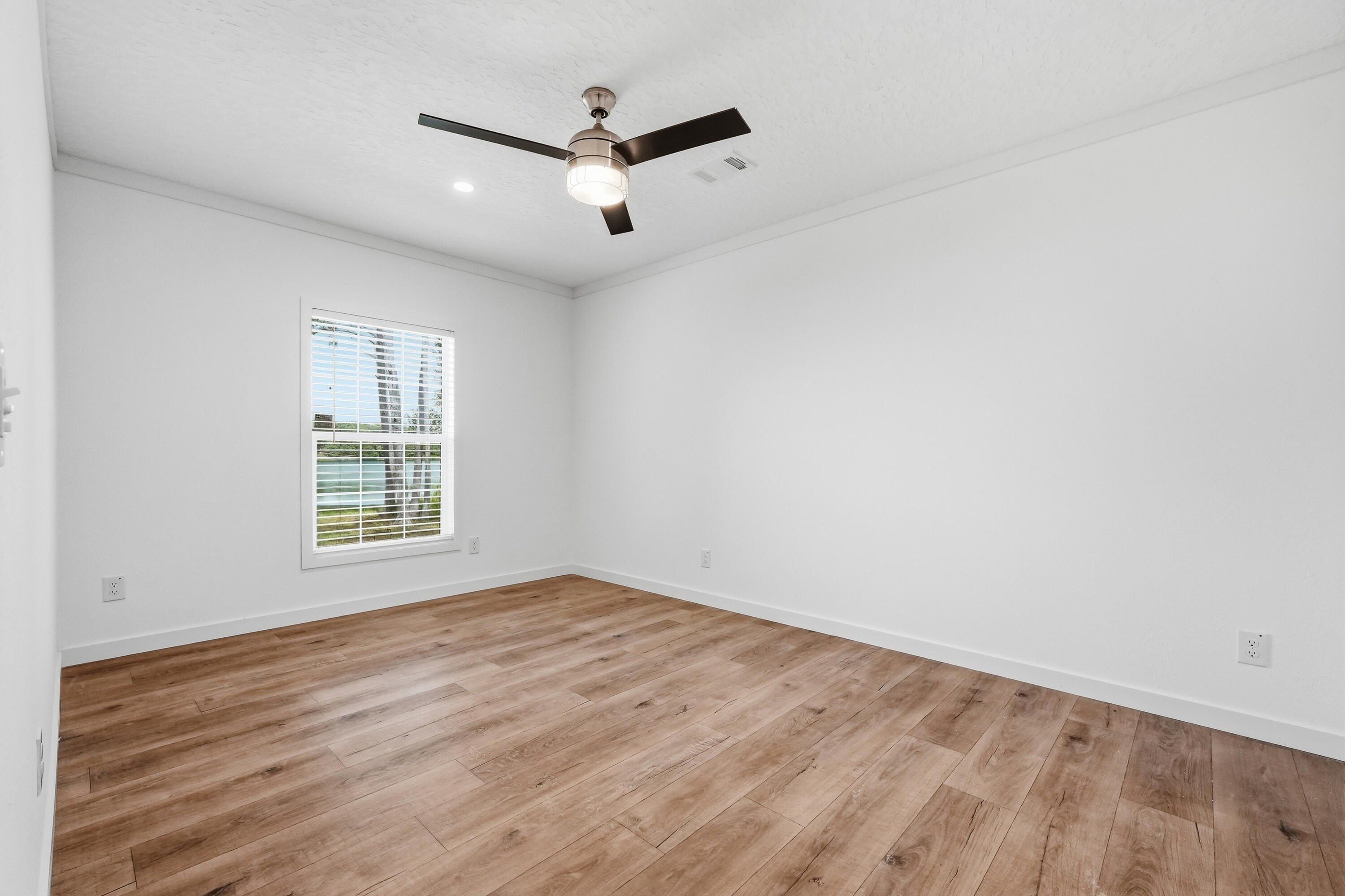854 Paradise Island Drive. Defuniak Springs, FL 32433
