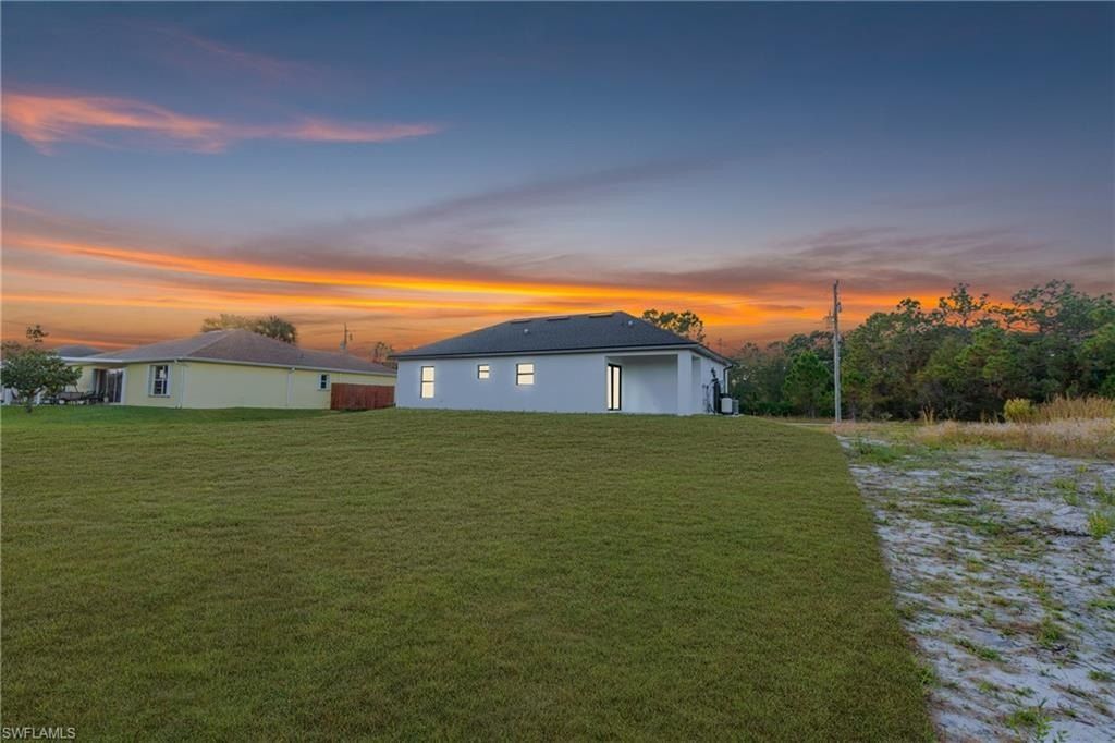 556 Woodview Dr. Lehigh Acres, FL 33972