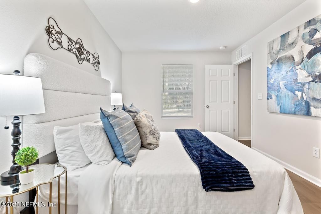 8040 Siskin Avenue. Jacksonville, FL 32219