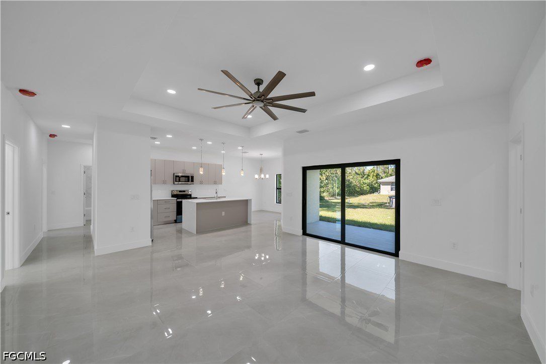 302 Palisades Avenue. Lehigh Acres, FL 33974