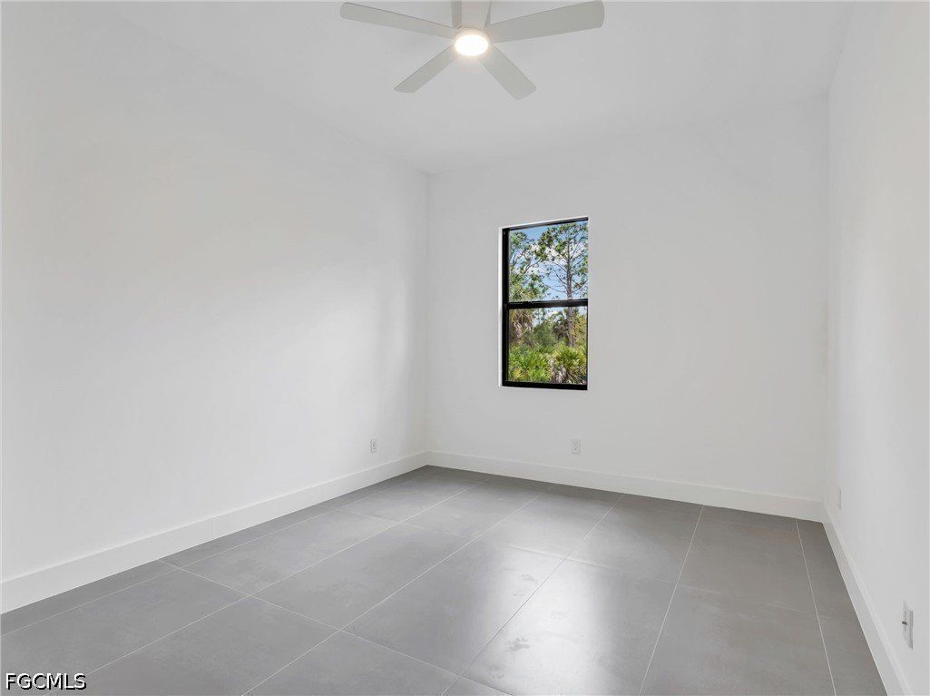 11225 Carnegie Avenue. Englewood, FL 34224