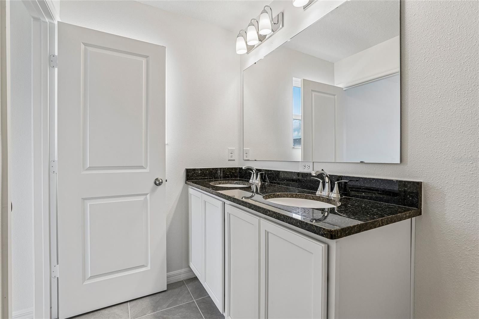 679 Meadows Edge Place. Lake Wales, FL 33859