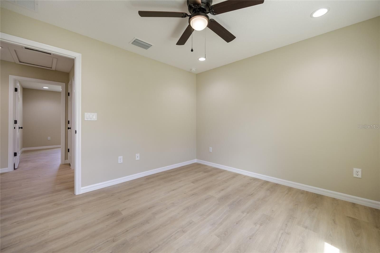 15241 S Country Club Drive. Williston, FL 32696