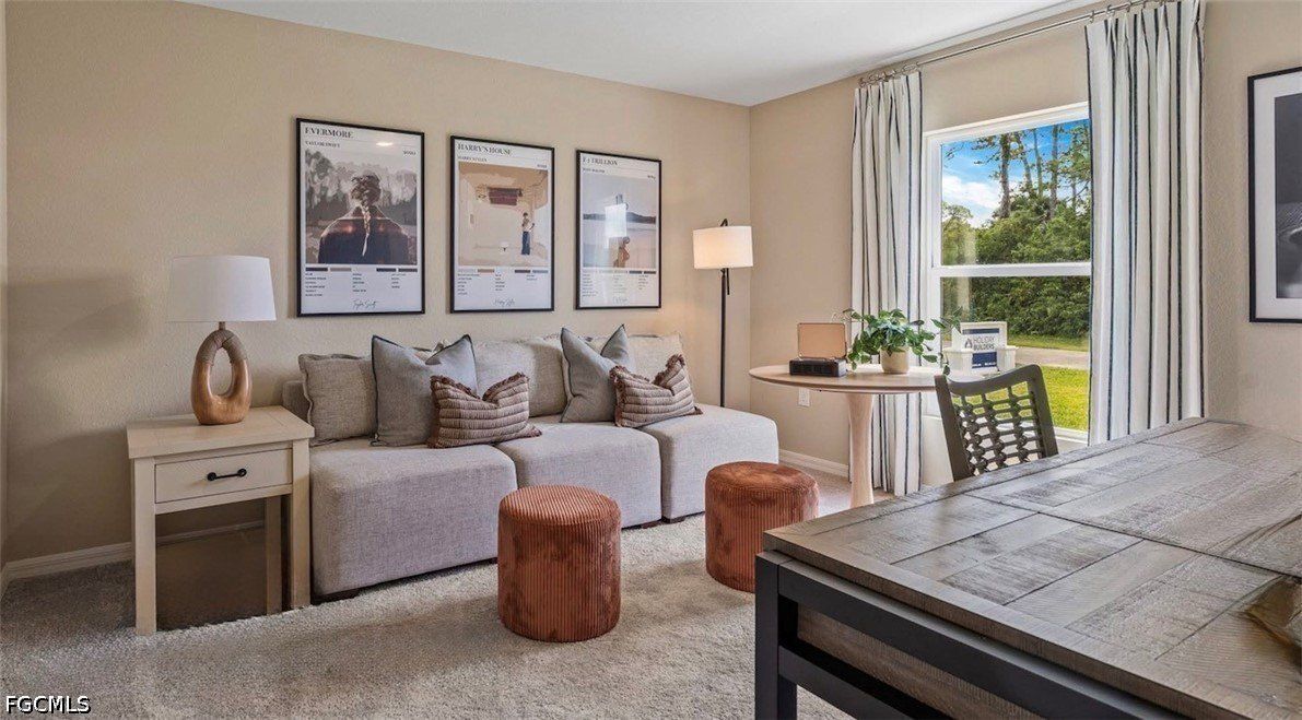 8085 Sunrise Circle. Labelle, FL 33935