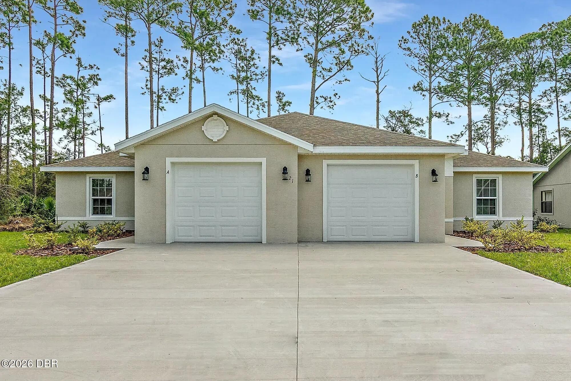112 Seattle Trail. Palm Coast, FL 32164