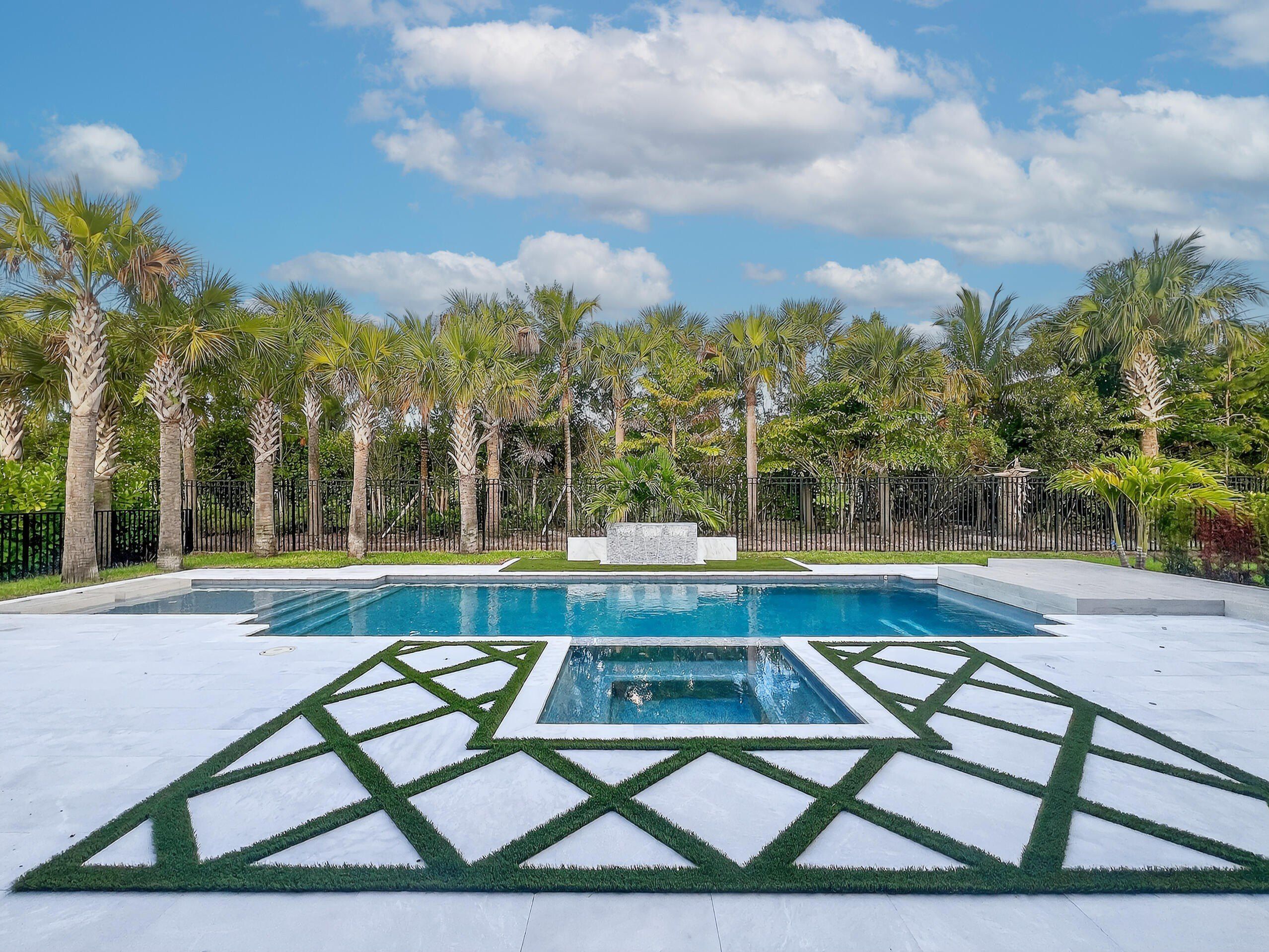 9144 Coral Isles Circle. Palm Beach Gardens, FL 33412