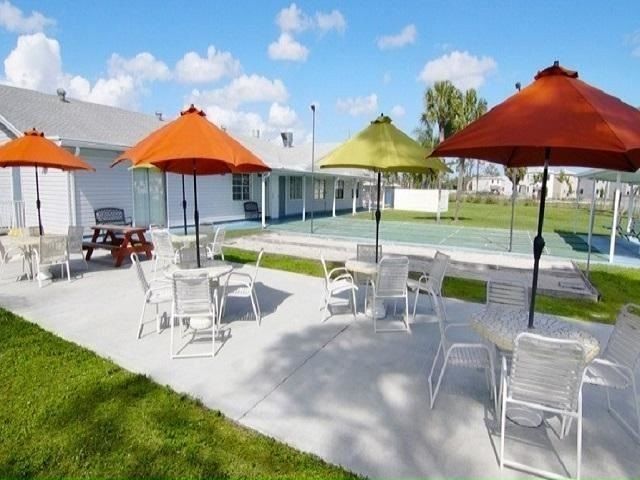 4033 68Th Street N. Riviera Beach, FL 33404