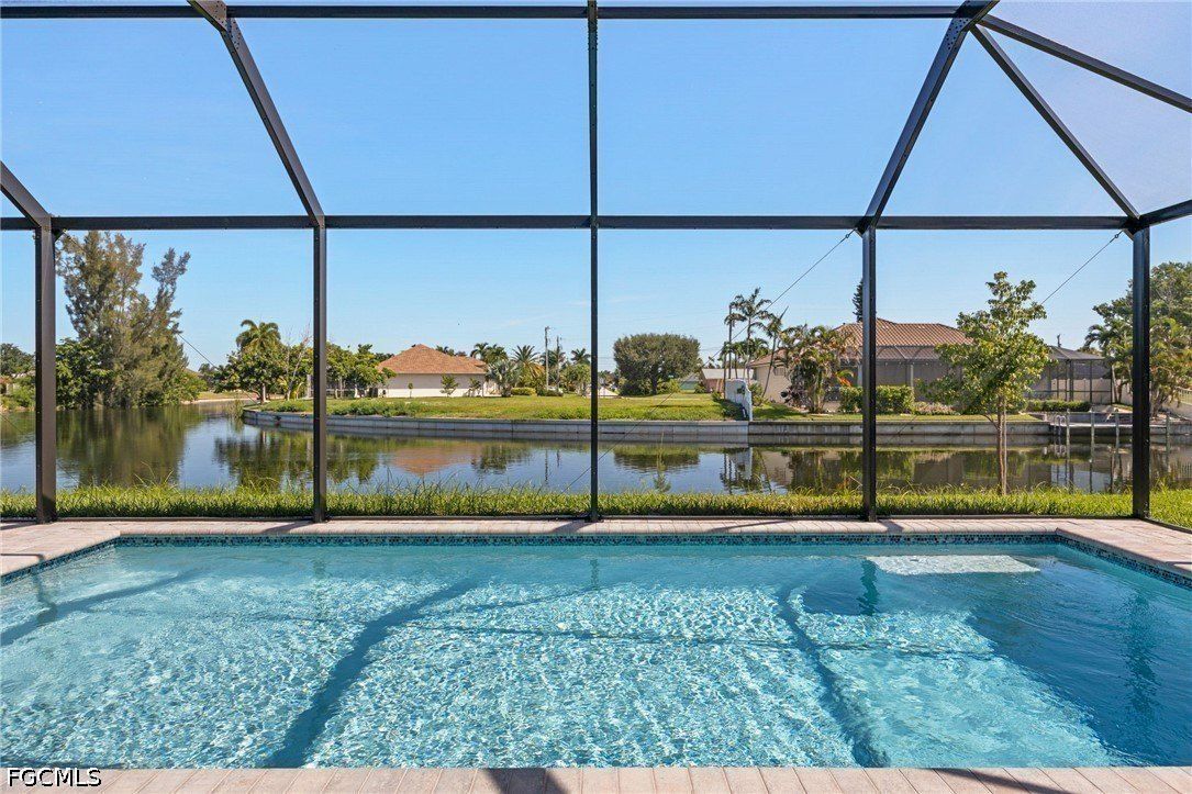 1807 Ne 2Nd Street. Cape Coral, FL 33909